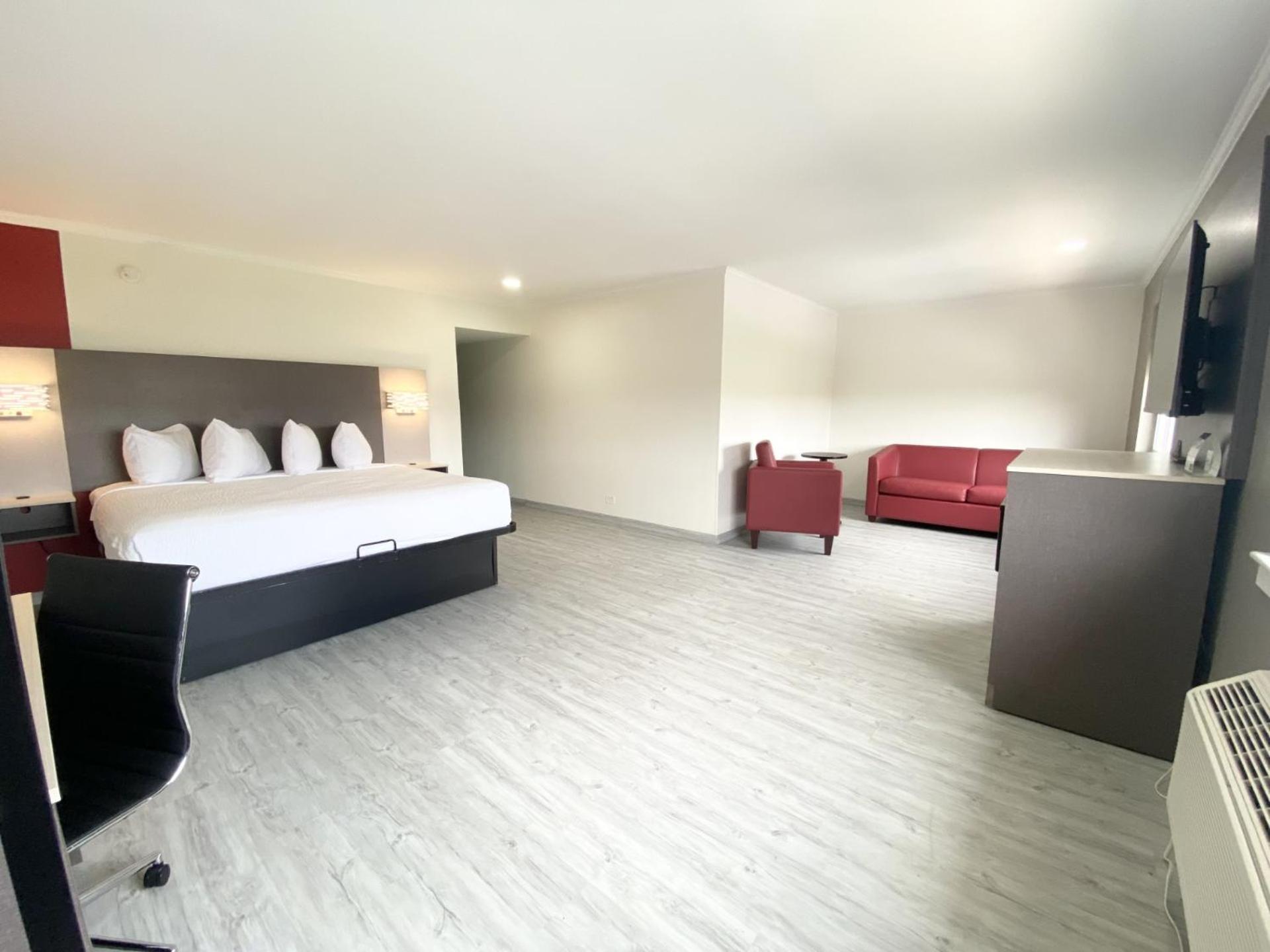 Ramada By Wyndham Tuscaloosa Hotell Exteriör bild