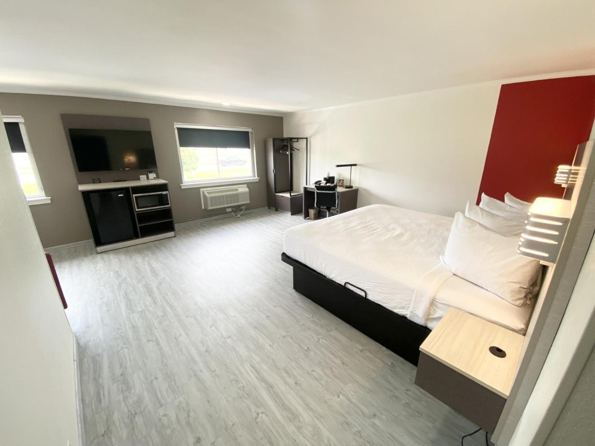 Ramada By Wyndham Tuscaloosa Hotell Exteriör bild