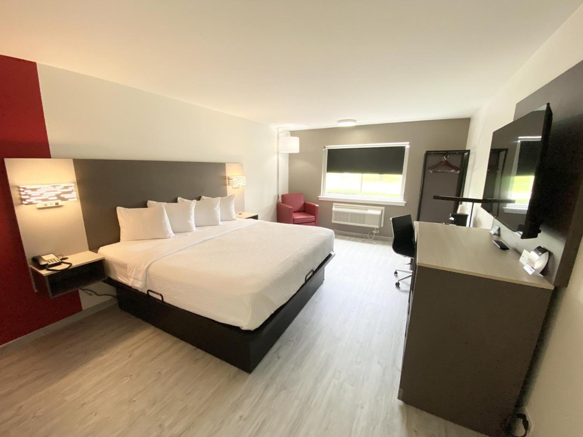 Ramada By Wyndham Tuscaloosa Hotell Exteriör bild