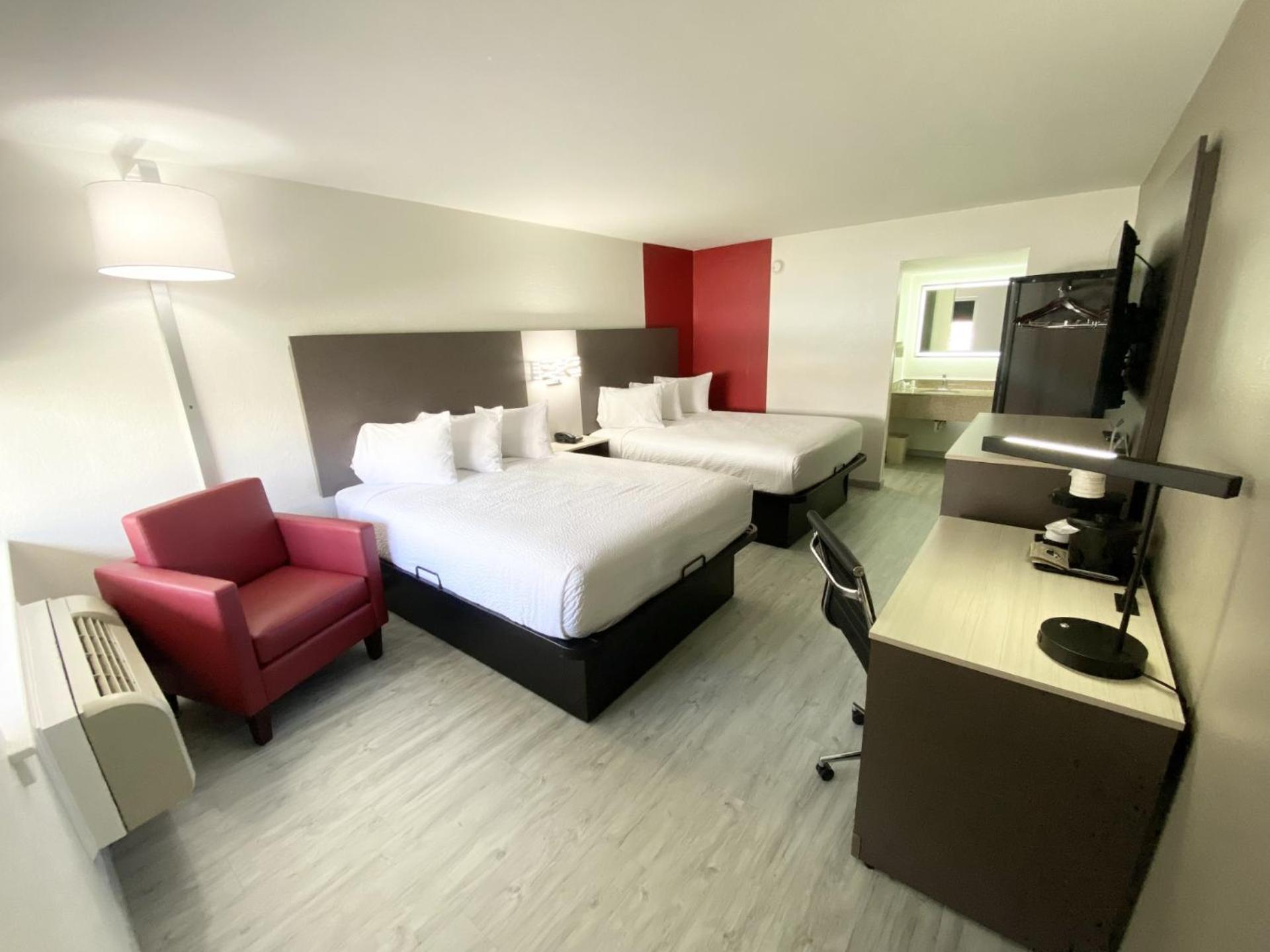 Ramada By Wyndham Tuscaloosa Hotell Exteriör bild